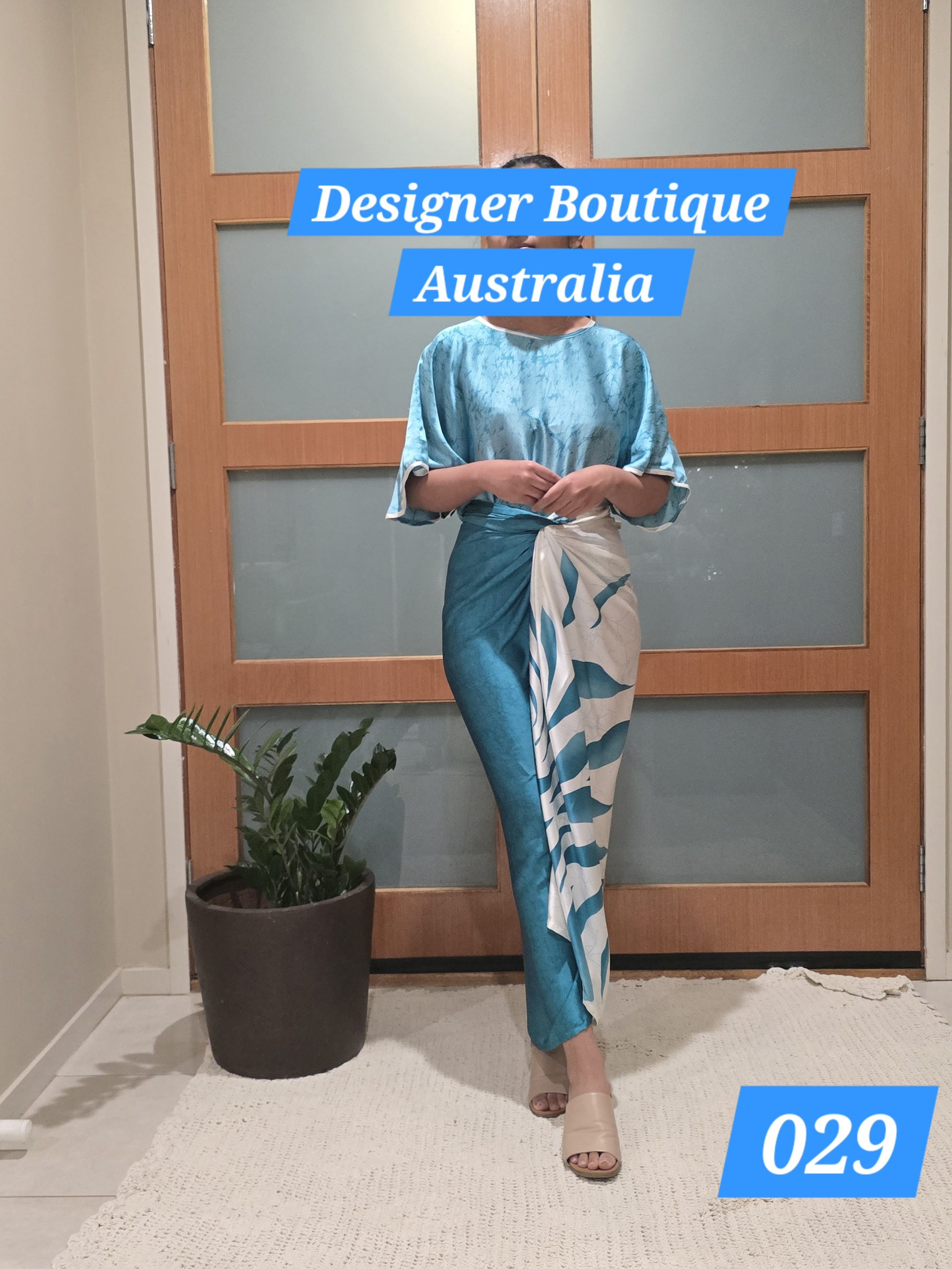 Blue satin silk printed Batik - Full Kit - Image 4