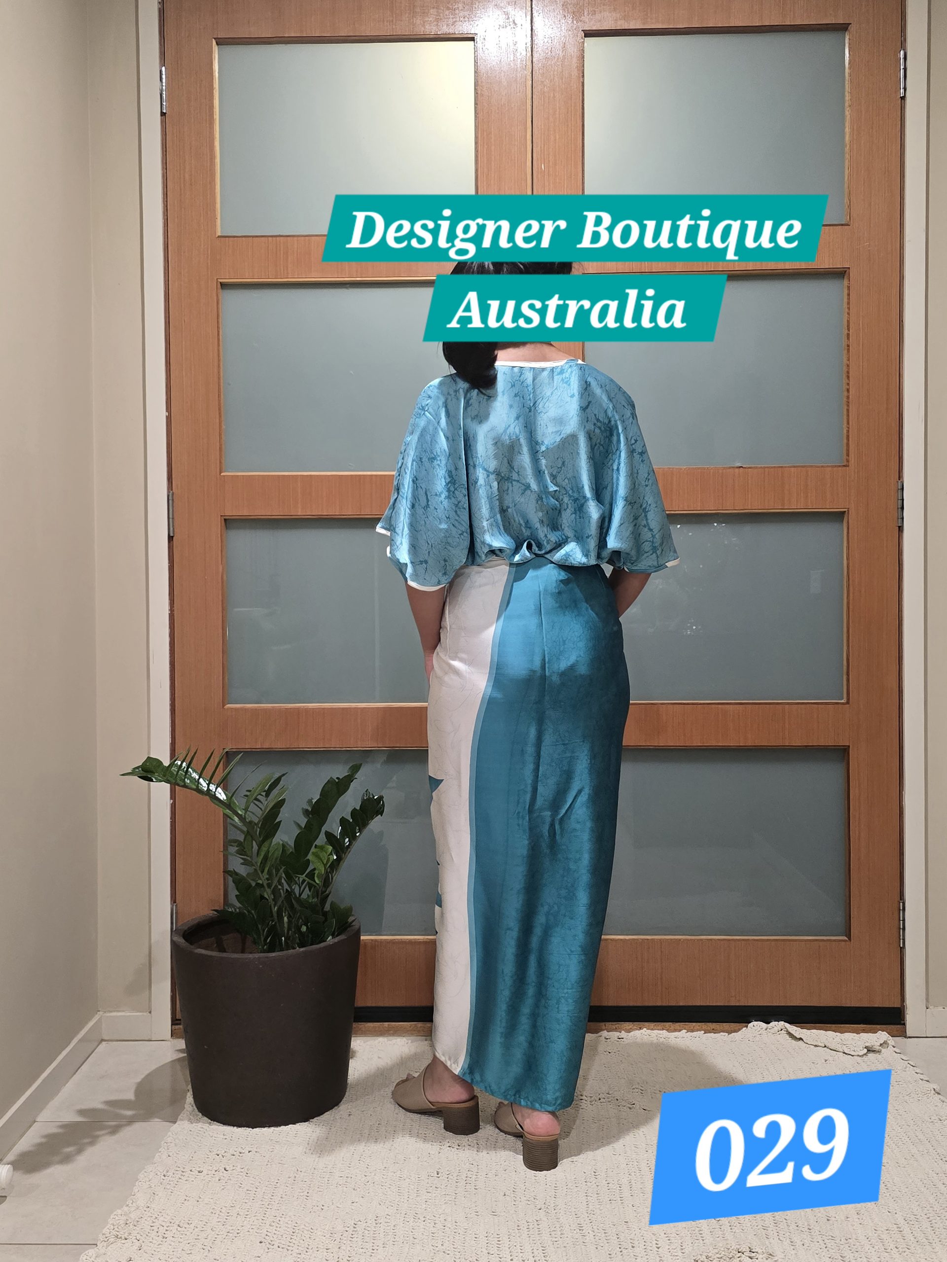 Blue satin silk printed Batik - Full Kit - Image 5